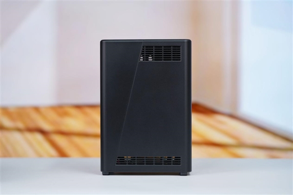 升级X86架构性能大提升！极空间Z2 Ultra图赏