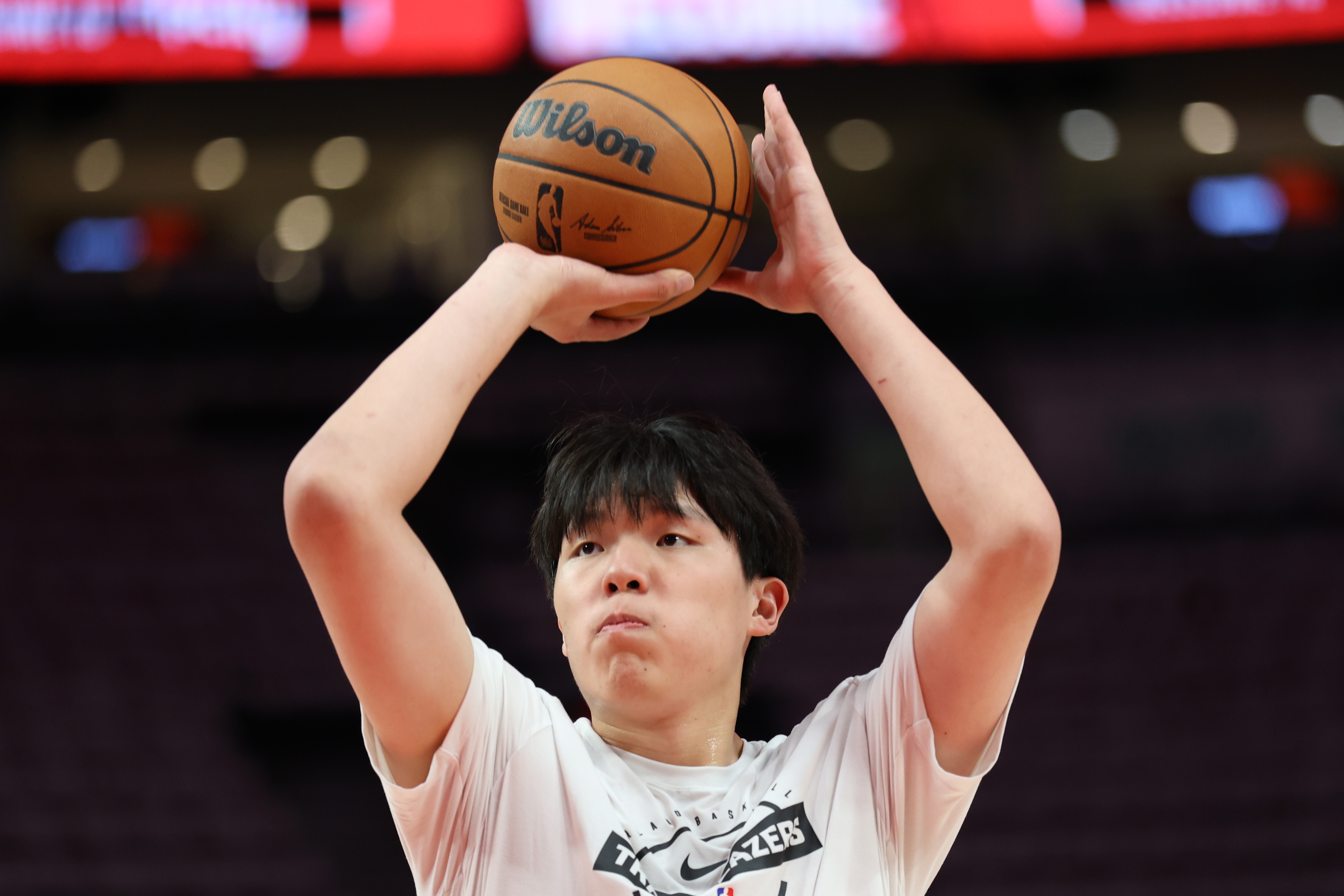 媒体人:今天比赛对杨瀚森是不好的信号 后面必须短时间高效产出