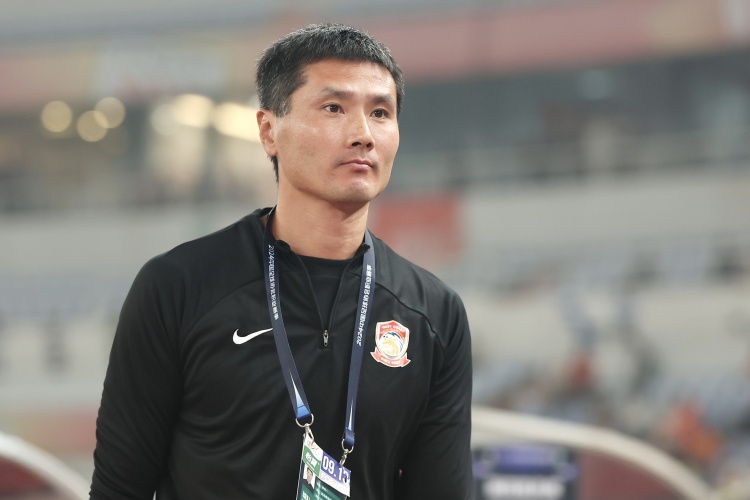 记者:本土的一批少帅,开始在本赛季全方位证明自己