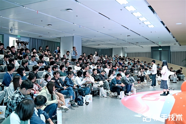 快手技术沙龙举办：生成式推荐系统如何重构搜推广