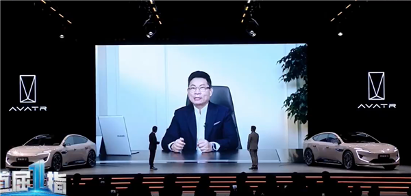 余承东再度站台阿维塔12!每款新车都会亲自试驾