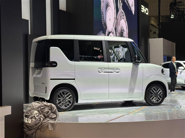 颜值完胜日系同类!比亚迪纯电K-Car定名RACCO:明夏开售