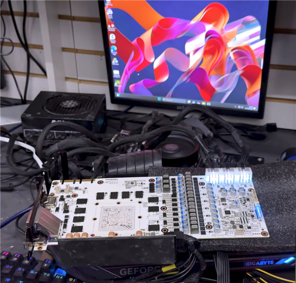 杂交显卡新玩法:GTX 1080 Ti修好了RTX 5070 Ti