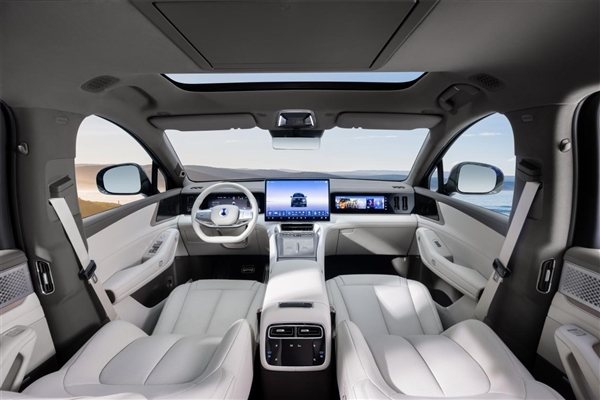 腾势N8L上市后小程序被挤崩 腾势总经理回应:低估了大家的热情