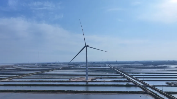 自主研制!全球最大26兆瓦级海上风电机组并网发电