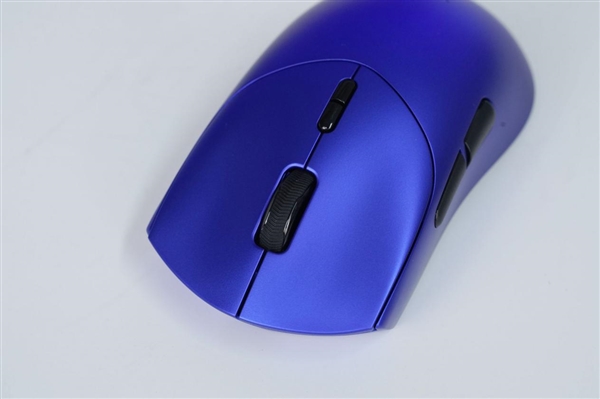 质感金属漆涂装!雷柏VT7二代系列鼠标图赏