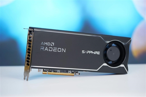 AMD最强专业显卡!蓝宝石AMD Radeon AI Pro R9700 32GB显卡图赏
