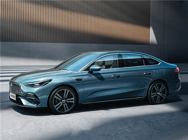 油耗2L级全球最低!吉利银河星耀6上市:限时6.88万起