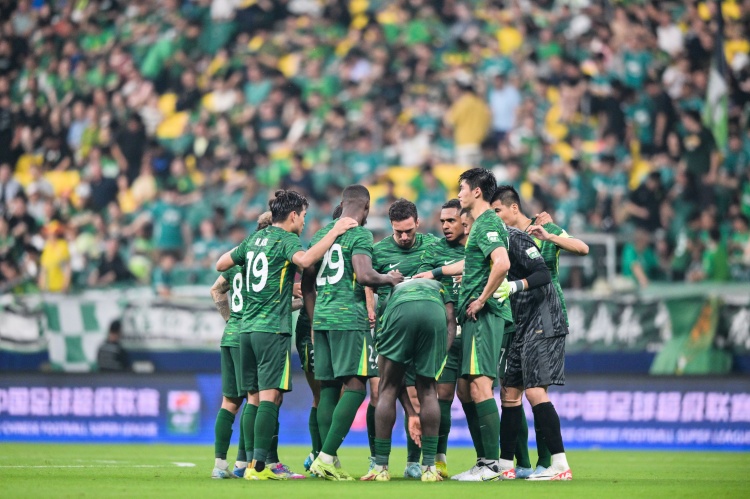 媒体人：北京国安在谈一个东欧外教，人在北京，还是以前的渠道