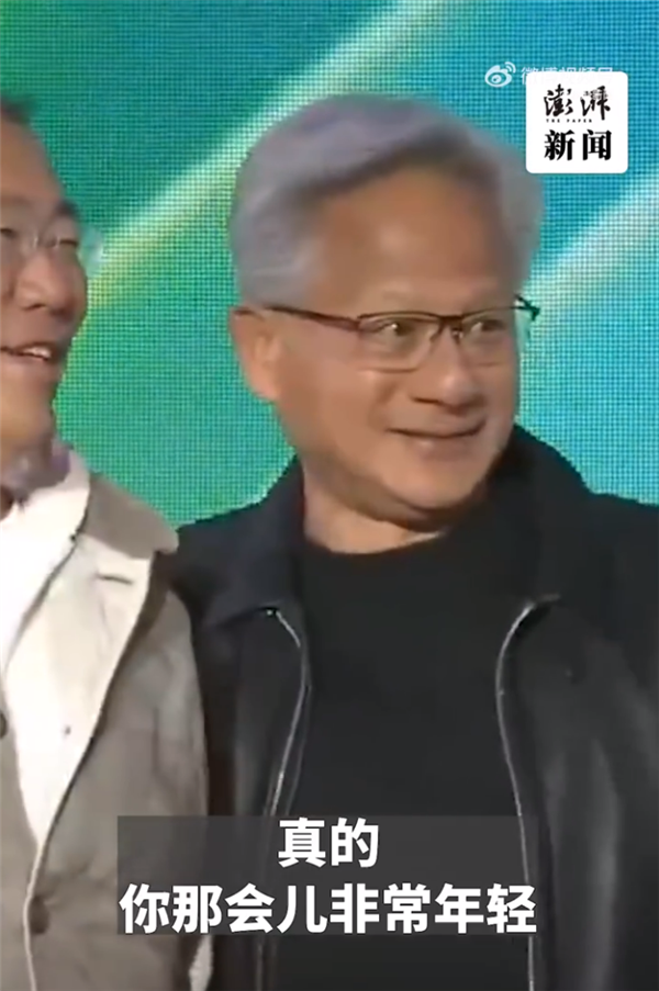 黄仁勋约韩国财阀吃炸鸡 调侃李在镕:我用三星芯片时你还是小孩