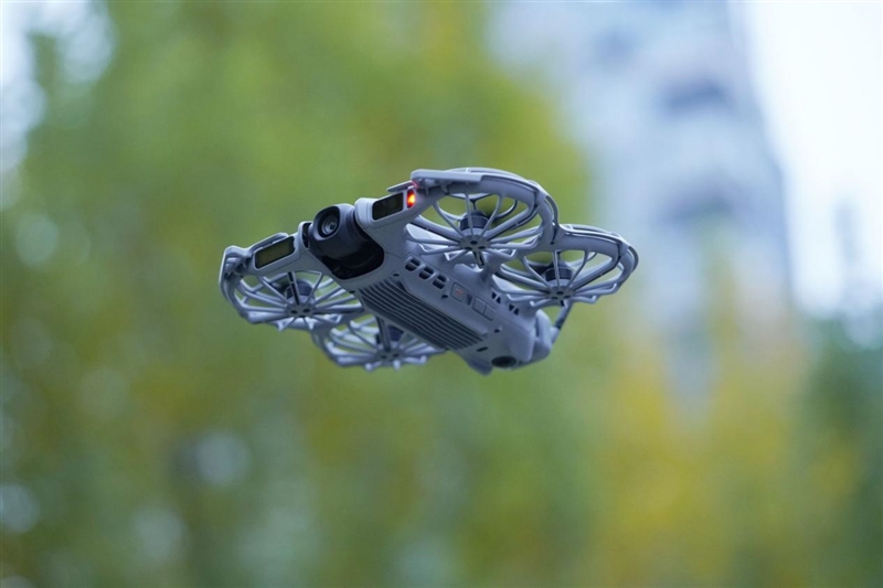 最适合入门的无人机!大疆Neo 2评测:4K60帧影像 全向避障随便飞!
