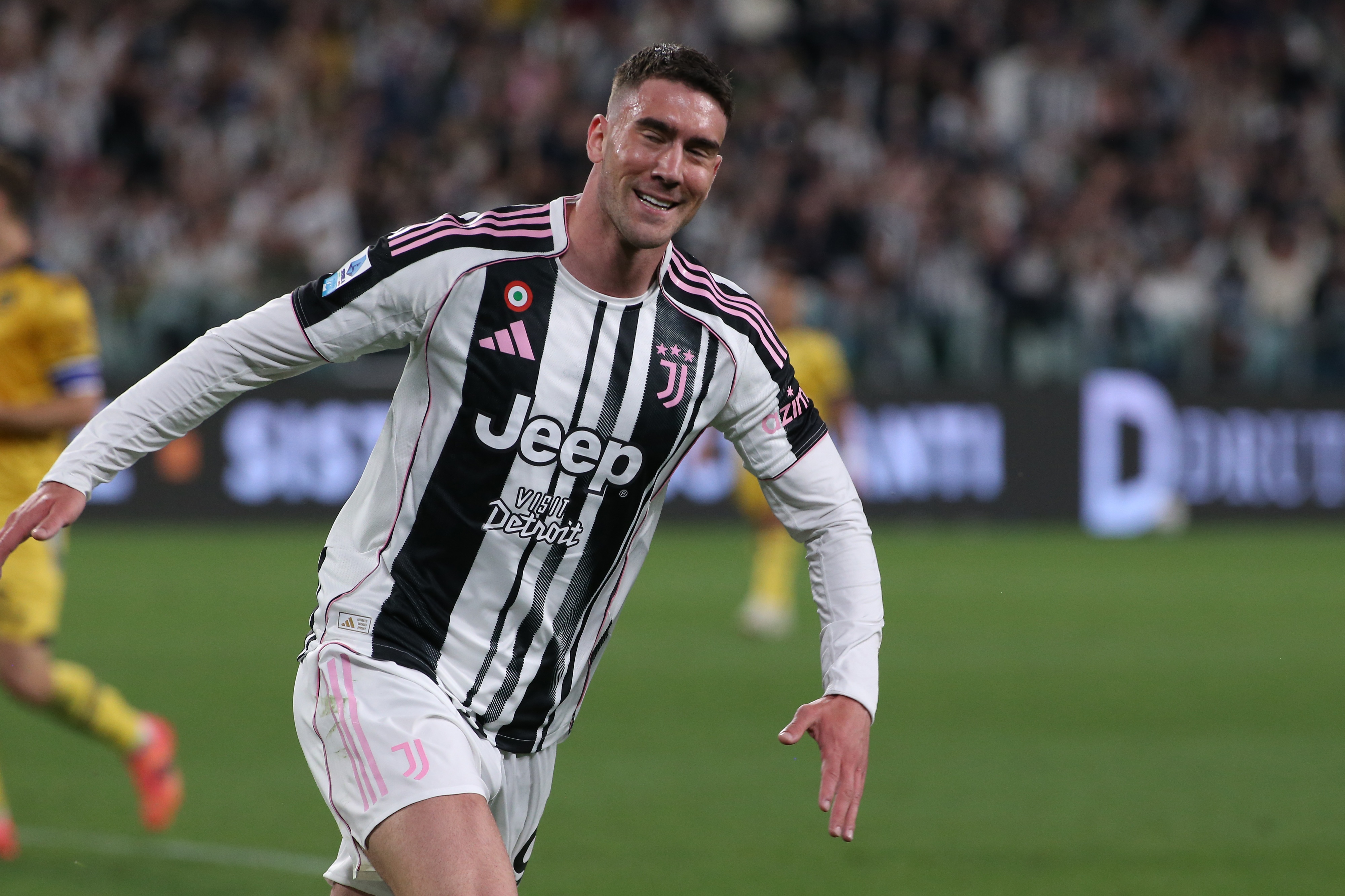 米体:斯帕莱蒂能帮助弗拉霍维奇提升水平,塞尔维亚人或考虑续约