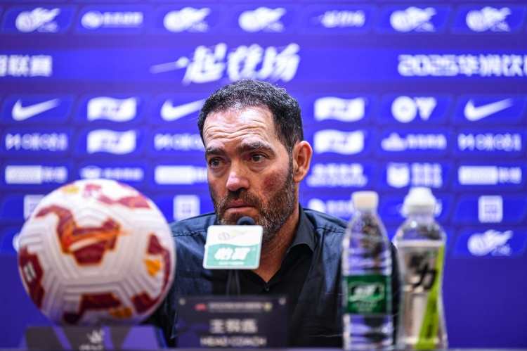 苏亚雷斯:我们对国安百分百尊重,但为了保级目标必须取胜