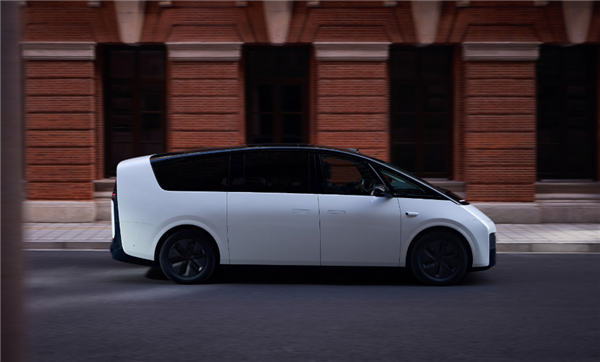 理想高管：此前交付的140万台理想汽车从未本身原因自燃 这次大意了