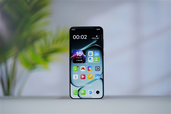 同档唯一165Hz超高刷直屏!一加Ace 6图赏