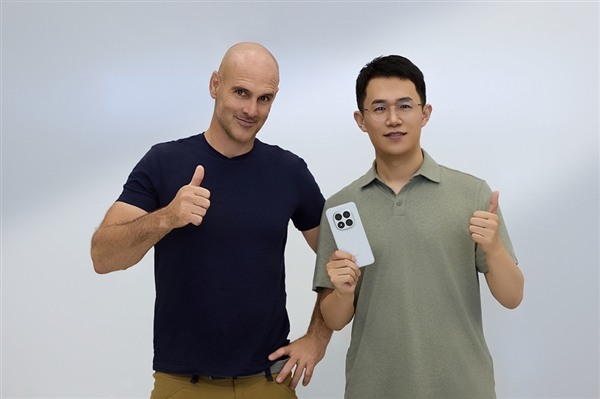 王腾宣布告别手机行业:友商发来邀约被他拒绝 尝试新赛道