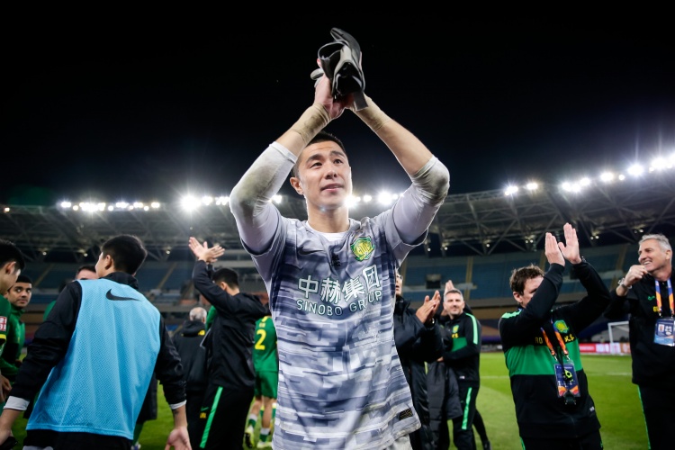 侯森致谢球迷:虽然之前和球迷有些不愉快 但我们缺不了大家支持