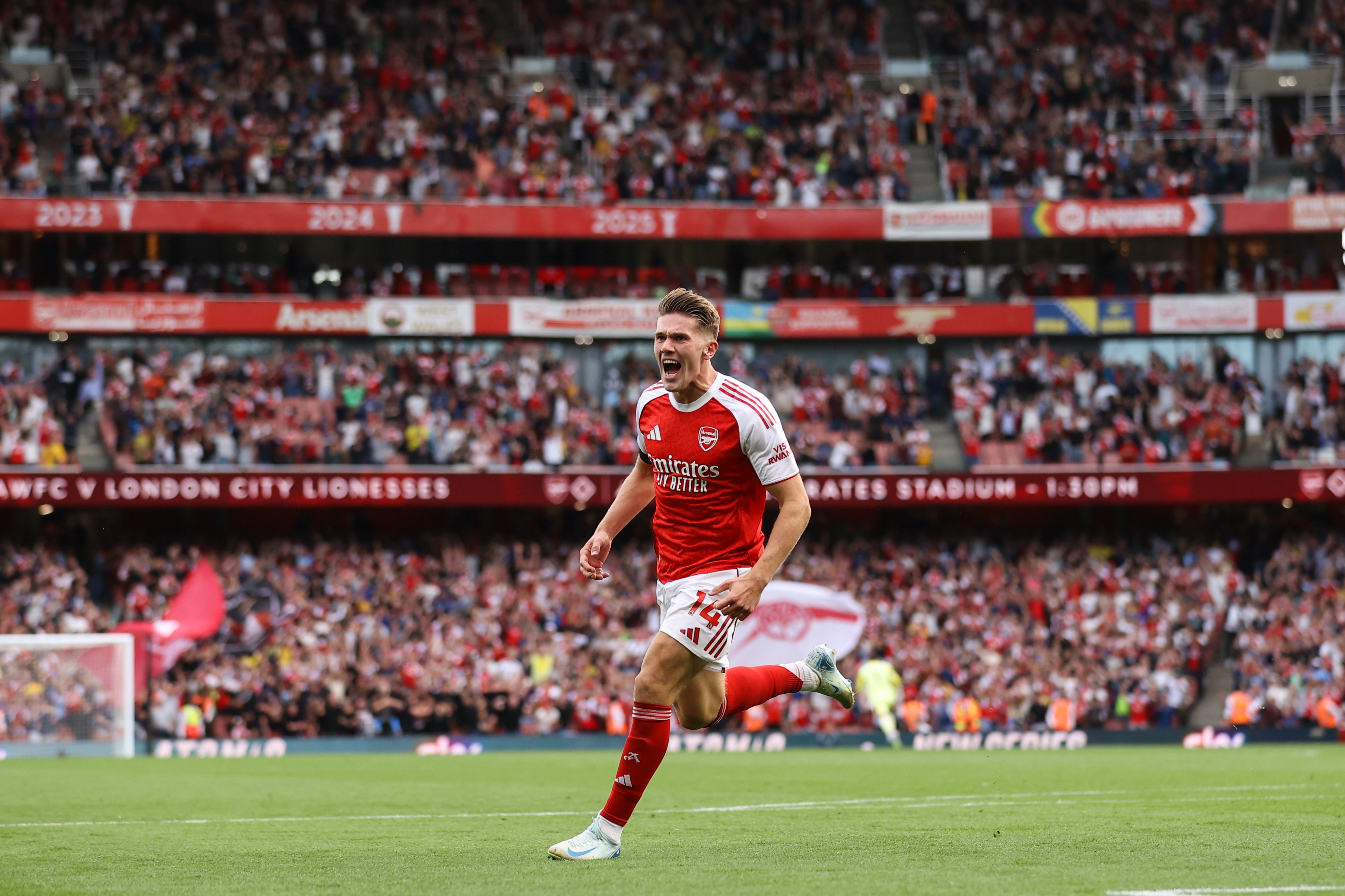 温特伯恩：现在无需担忧约克雷斯进球少，圣诞赛程进球少才是问题