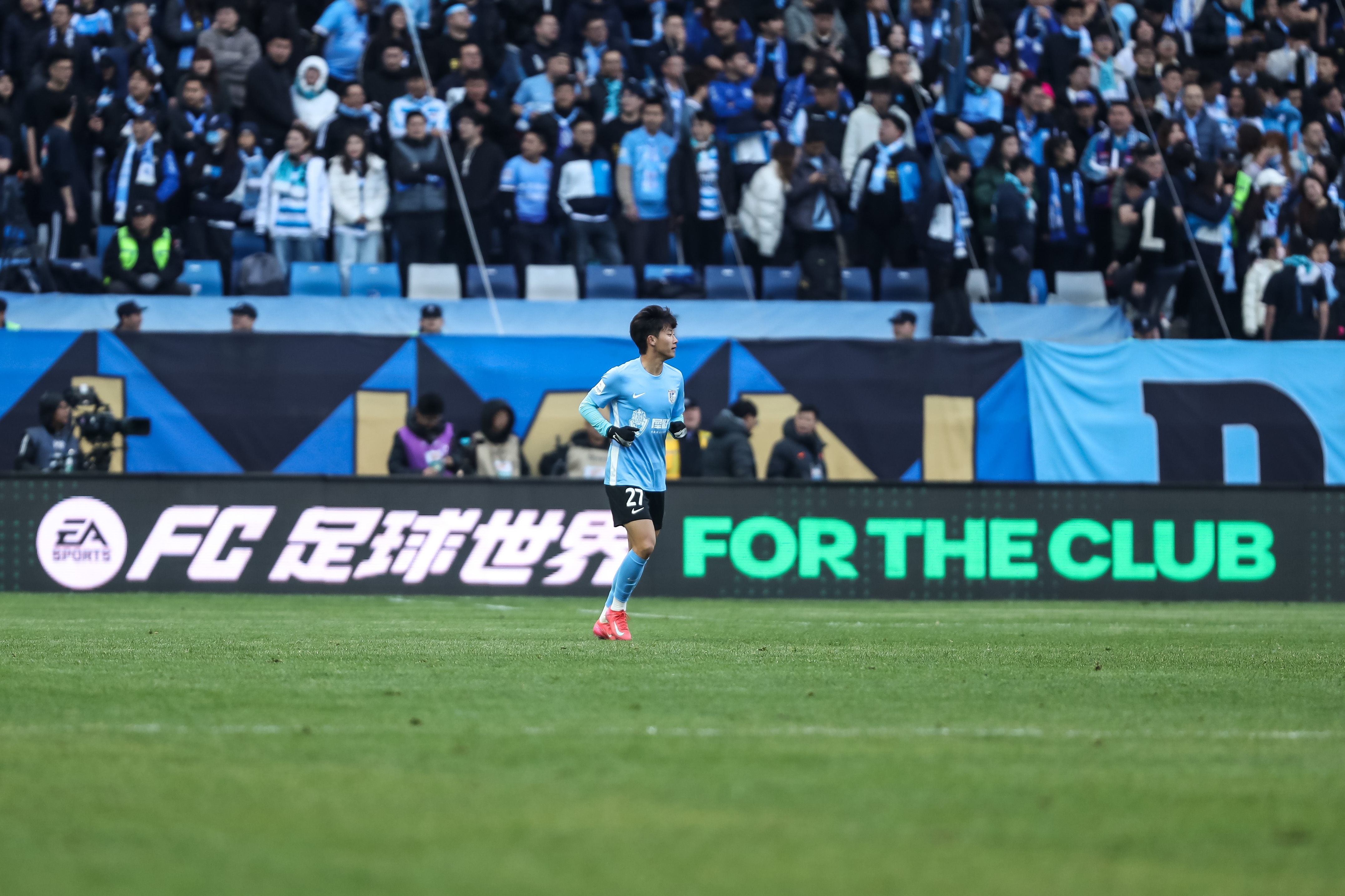 杨铭锐(18岁210天)打破朱鹏宇纪录 成为中超进球最年轻英博球员