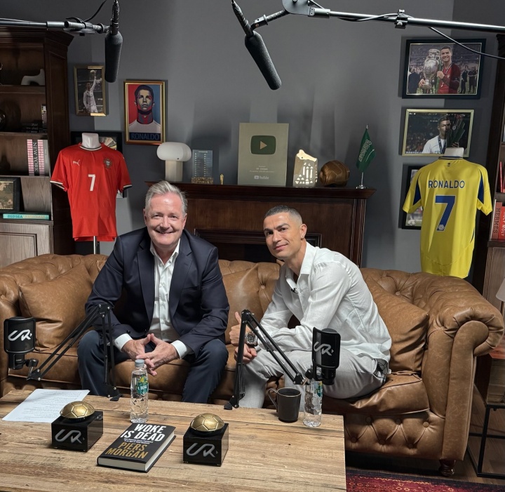 最私密最坦诚!摩根再次预热C罗专访:史上最伟大球员敞开心扉