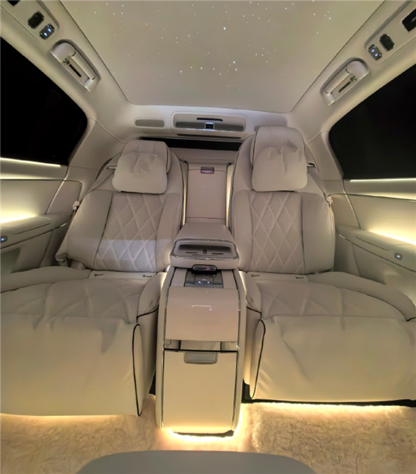 车上看电影也能身临其境！尊界S800支持4D座椅振感功能