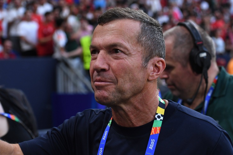 马特乌斯：大幅轮换的拜仁上演了精彩表演，这种横扫会让药厂痛苦