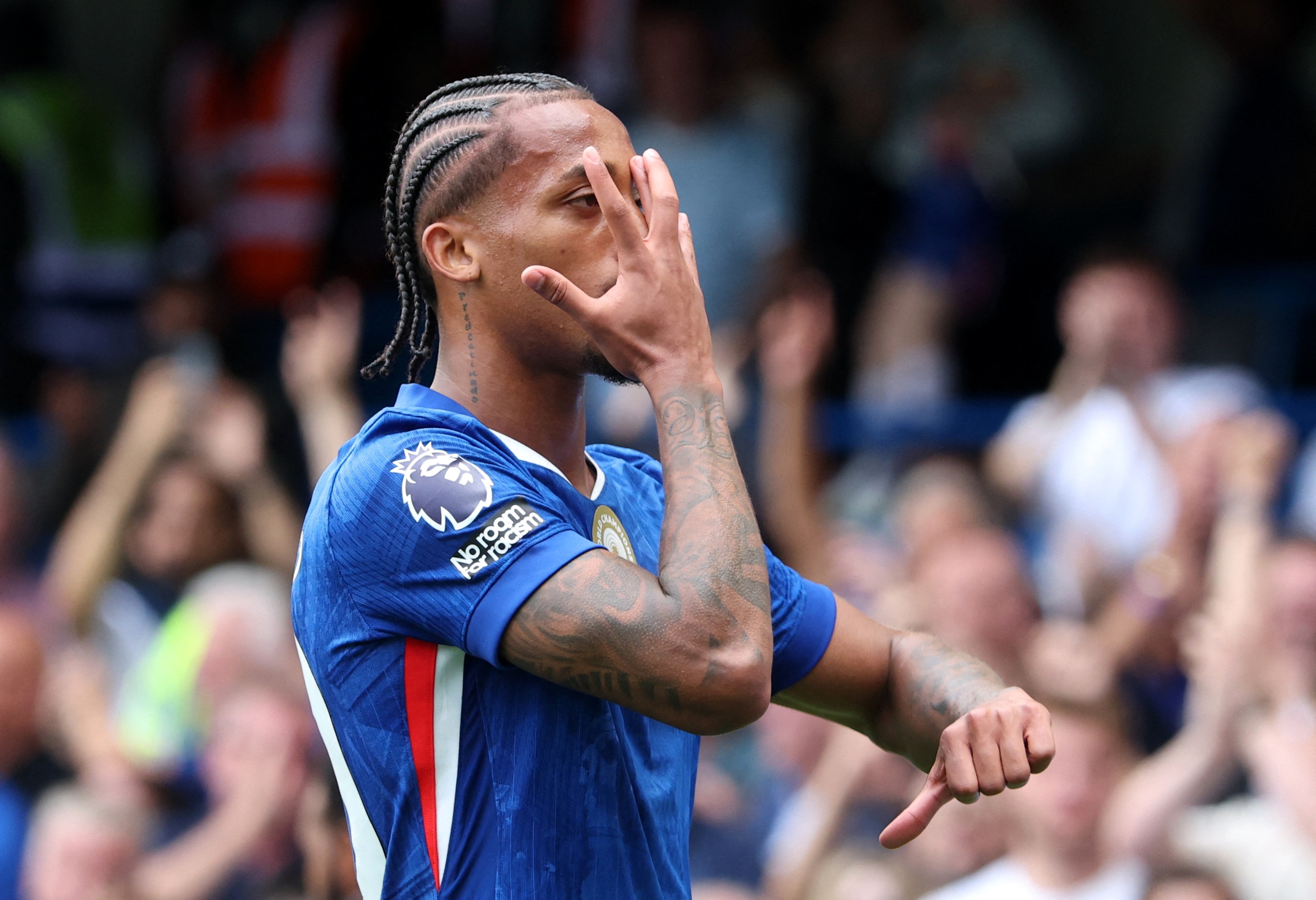 若昂-佩德罗：能进球非常开心，有时有机会也会传球给队友