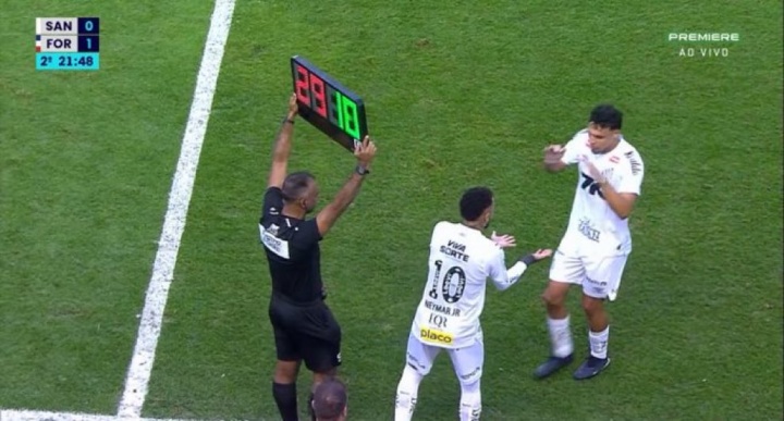 全力保级！33岁内马尔时隔1个半月复出，桑托斯战平比降级区多2分