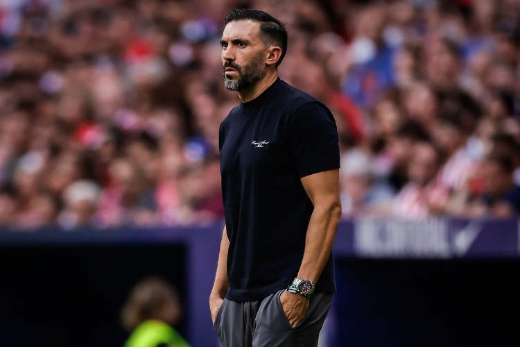 埃尔切主帅：小球队能击败巴萨这样的巨人 对比赛充满期待和信心