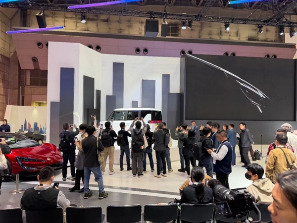 看了一堆抽象日系概念车 我差点就后悔来东京车展了