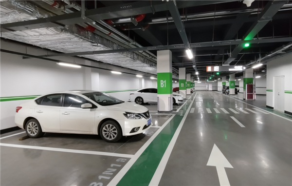 为何买了车位缴了物业费 还要收管理费 律师详解