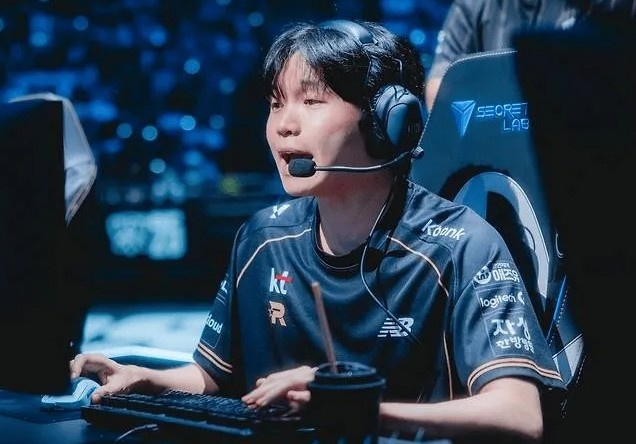 Bdd：KT英雄池不广但教练组总能做出优秀的BP，决赛状态最重要