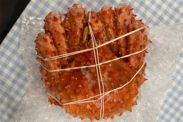 南京大学食堂推出999元帝王蟹：销售火热