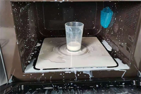 微波炉可以用来加热冷水吗