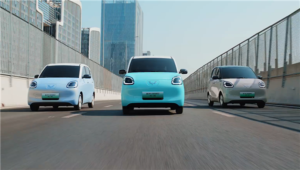 当之无愧的人民神车!五菱宏光MINIEV销量突破180万辆