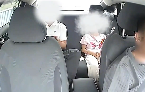 致死案例频发!央视提醒:后排乘客不系安全带属违法