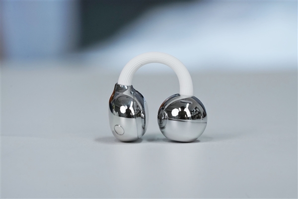 更小更轻无感佩戴！华为FreeClip 2耳夹耳机图赏