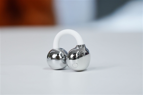 更小更轻无感佩戴！华为FreeClip 2耳夹耳机图赏