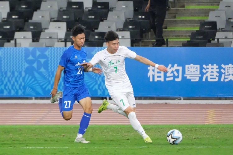 王钰栋传射助浙江2-1山东，将抽签决定浙江和新疆之间的晋级球队