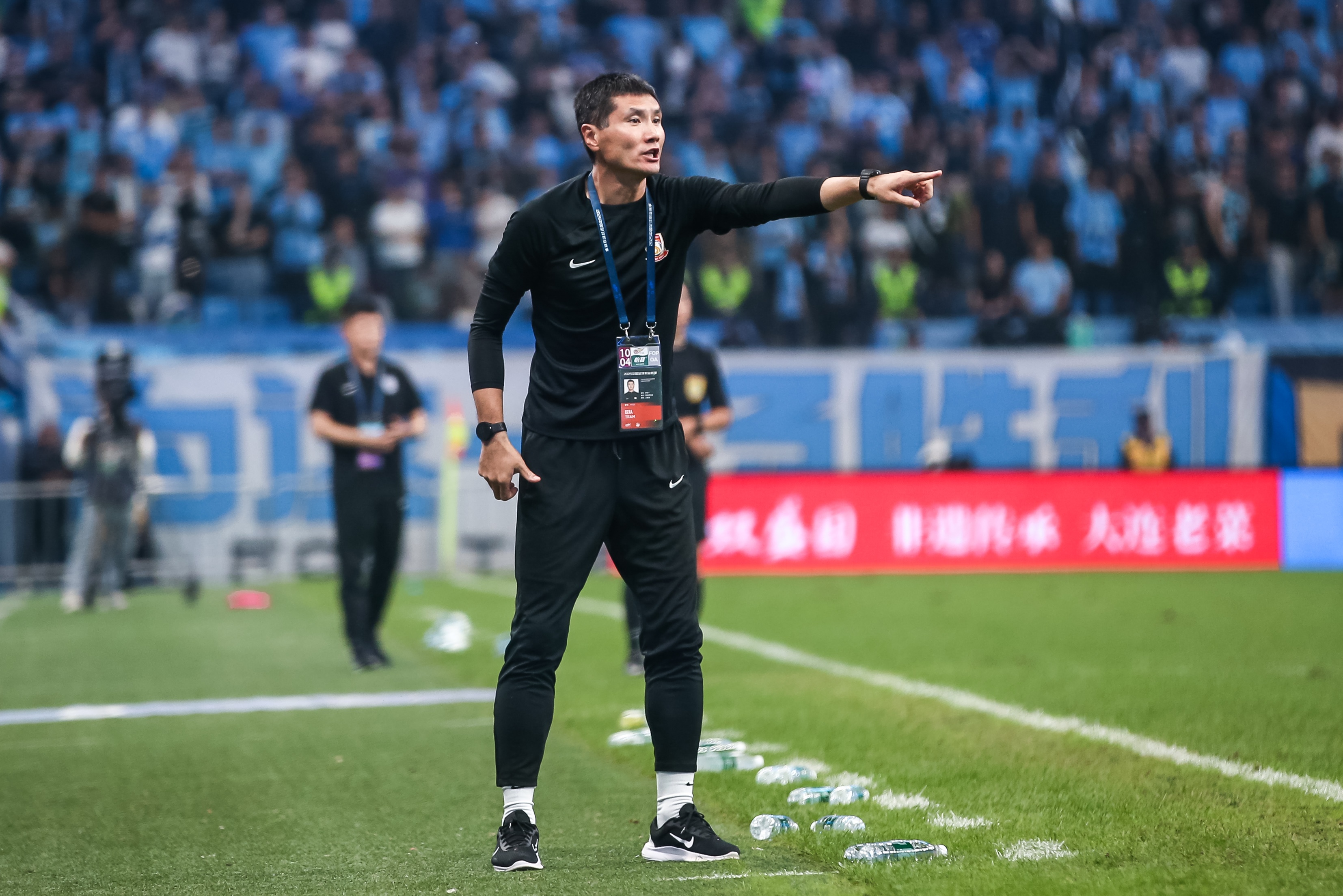 青岛媒体：西海岸成最赛季大黑马，邵佳一执教水平得到更多认可