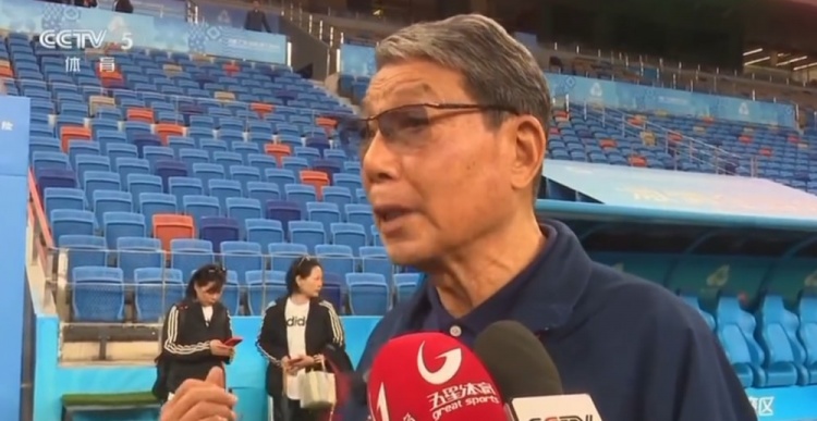 81岁徐根宝：尽管坐在看台但总要下来感受下，也许就是最后一次