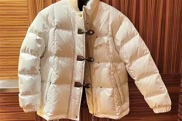 转发周知!这种羽绒服穿得越久危害越大