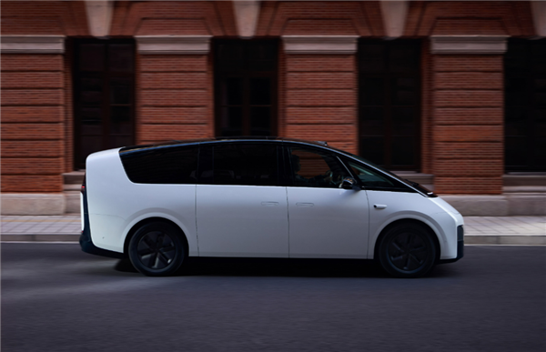 造谣理想汽车充“劣质电”导致自燃 北京警方：陈某已被抓获