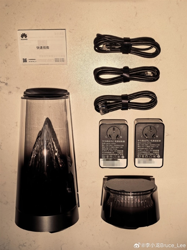 李小龙晒华为路由X3 Pro日照金山开箱：PLC是没网线的大户型最佳选择