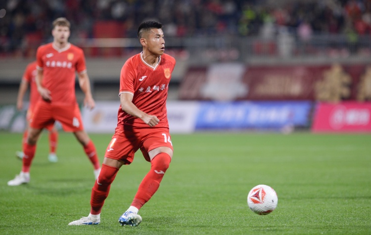 黄希扬：自己从昨天兴奋到了现在，身体允许会继续征战中超