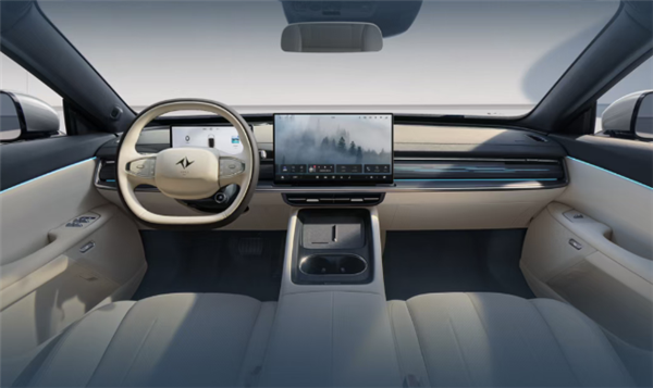 激光雷达辅助驾驶终身免费 东风奕派eπ007+上市：13.99万起