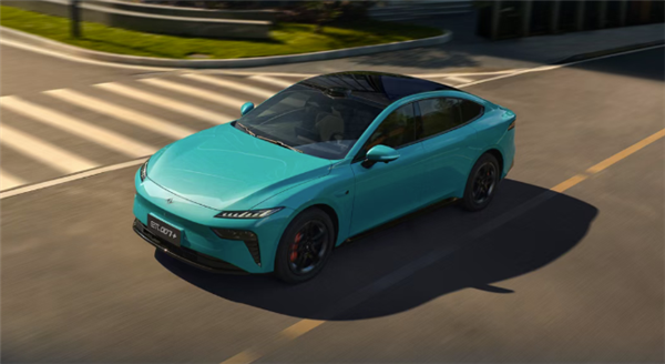 激光雷达辅助驾驶终身免费 东风奕派eπ007+上市：13.99万起