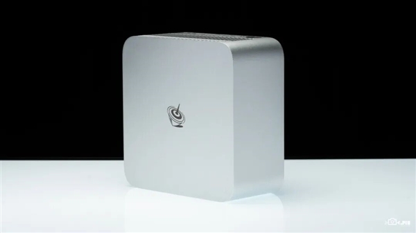 两个巴掌大的迷你主机卖12999 零刻是不是飘了