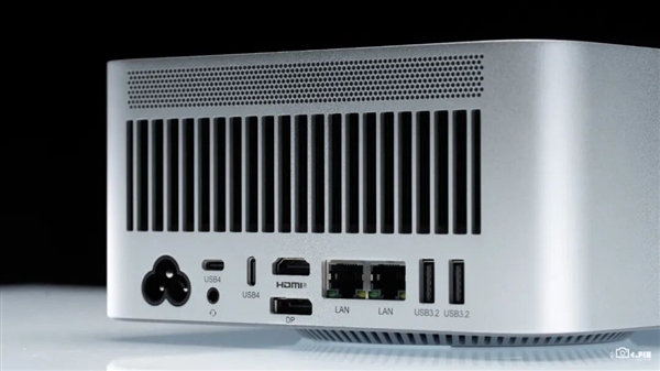 两个巴掌大的迷你主机卖12999 零刻是不是飘了