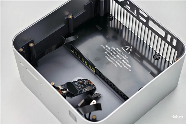 两个巴掌大的迷你主机卖12999 零刻是不是飘了